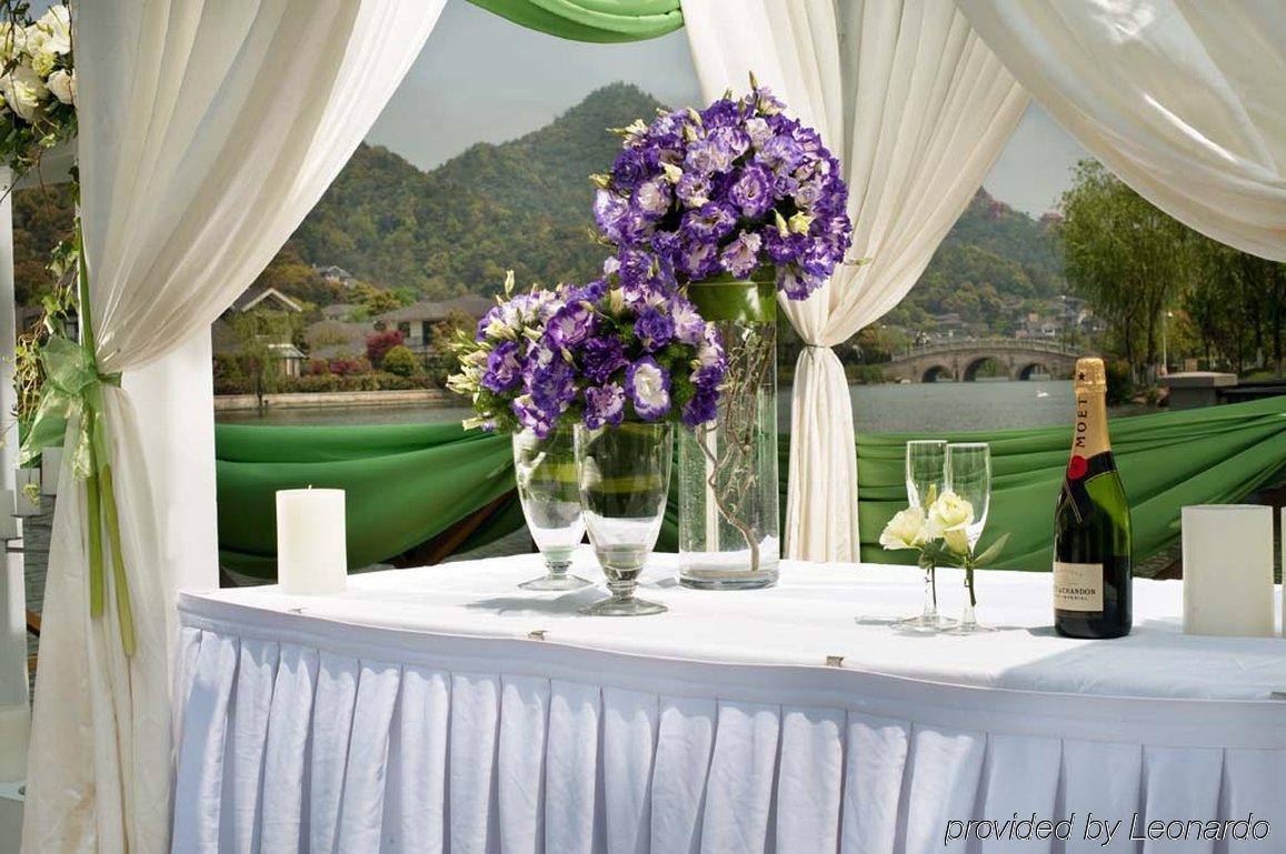 Crowne Plaza Hangzhou Xanadu Resort Restoran fotoğraf