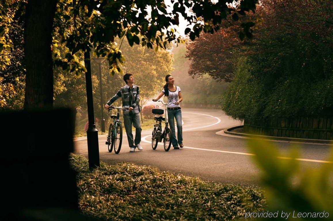 Crowne Plaza Hangzhou Xanadu Resort Dış mekan fotoğraf
