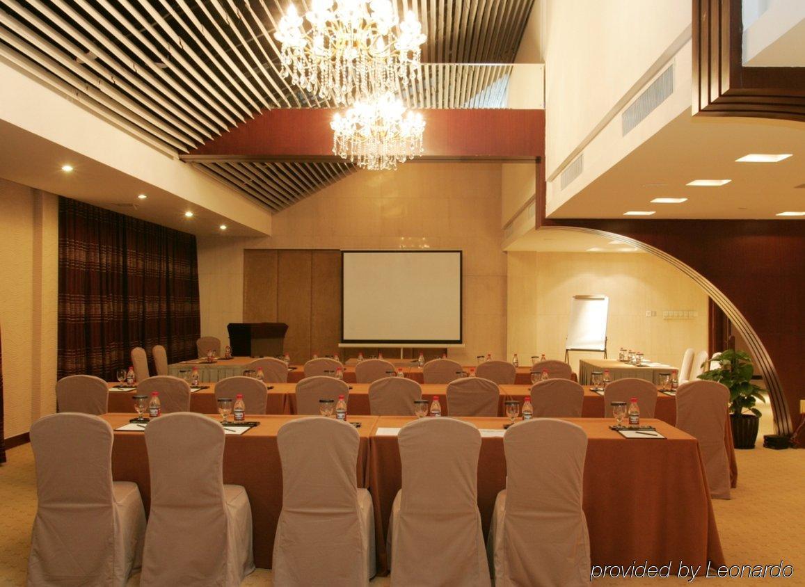 Crowne Plaza Hangzhou Xanadu Resort Konforlar fotoğraf