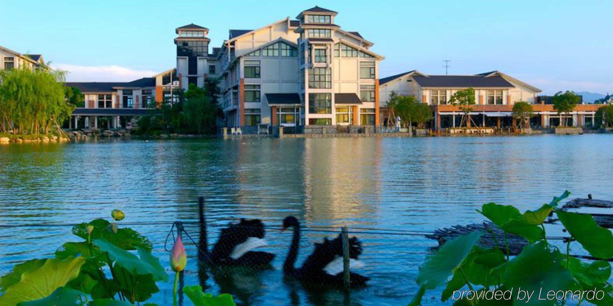 Crowne Plaza Hangzhou Xanadu Resort Dış mekan fotoğraf